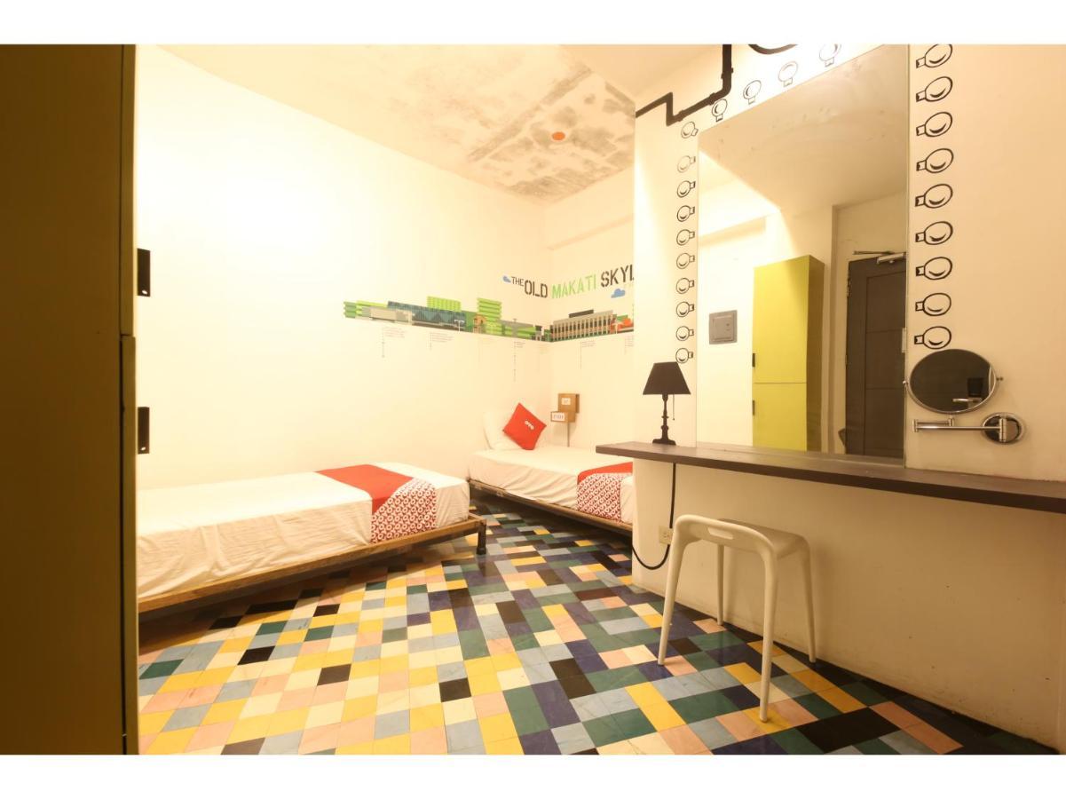 Oyo 866 Junction Hostels Manille Extérieur photo